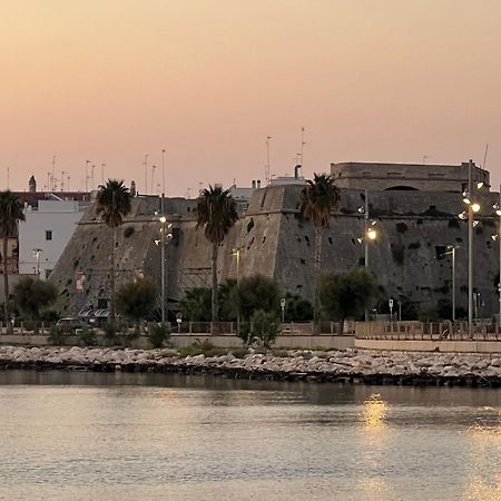 Villa Casa Vacanze Sole E Mare Mola di Bari Exterior foto